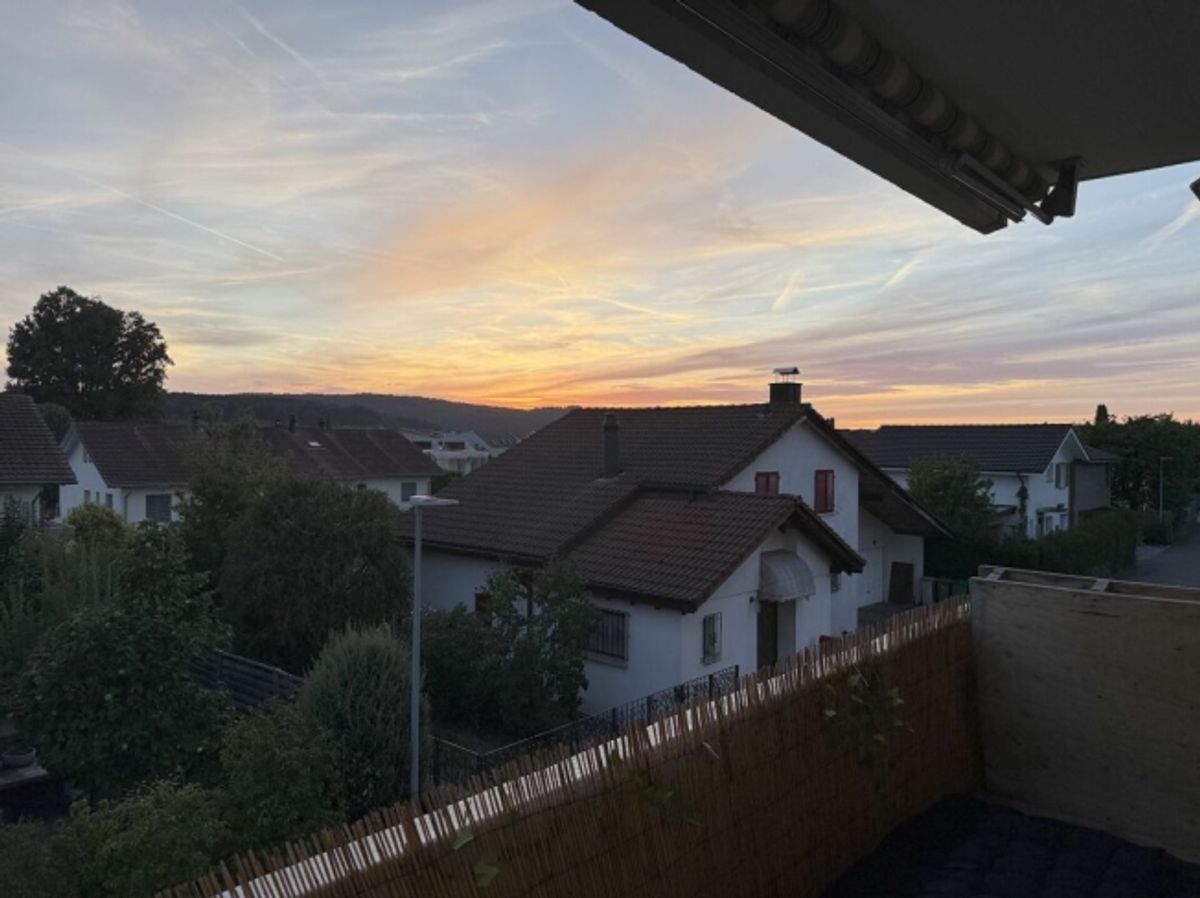 GEPFLEGTES ZUHAUSE MIT ZWEI BALKONE - 0