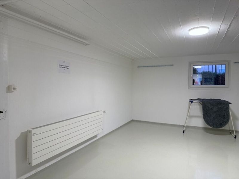 GEPFLEGTES ZUHAUSE MIT ZWEI BALKONE - 11
