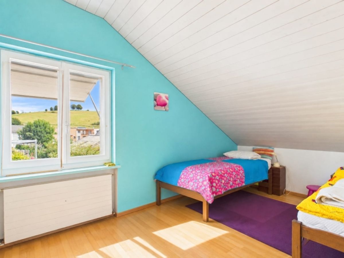 7-Zimmer-Einfamilienhaus mit 1712m² Grundstück und grossem Entwicklungspotential - 9