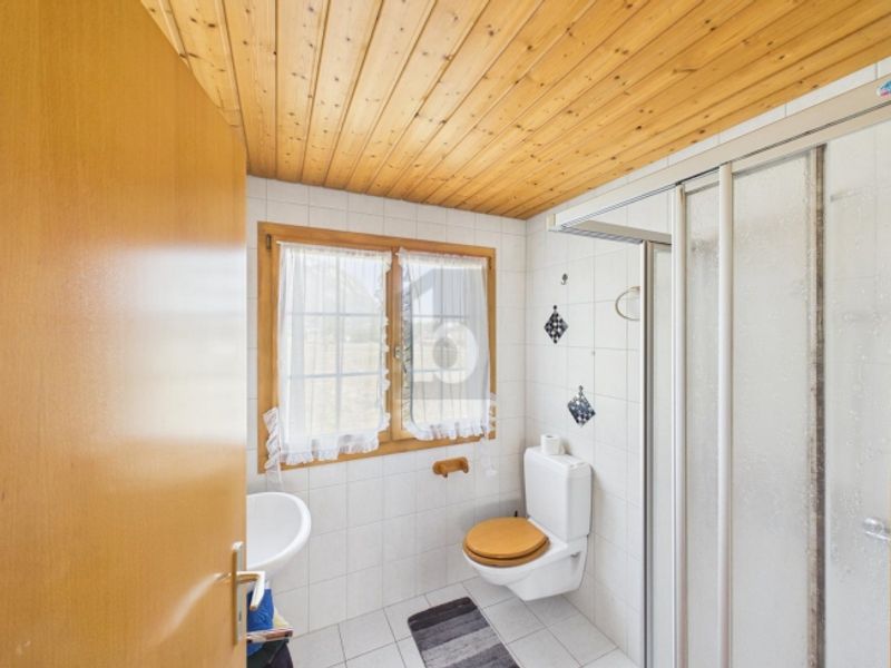 MÖBLIERT UND BEZUGSBEREIT AN RUHIGER LAGE - 3