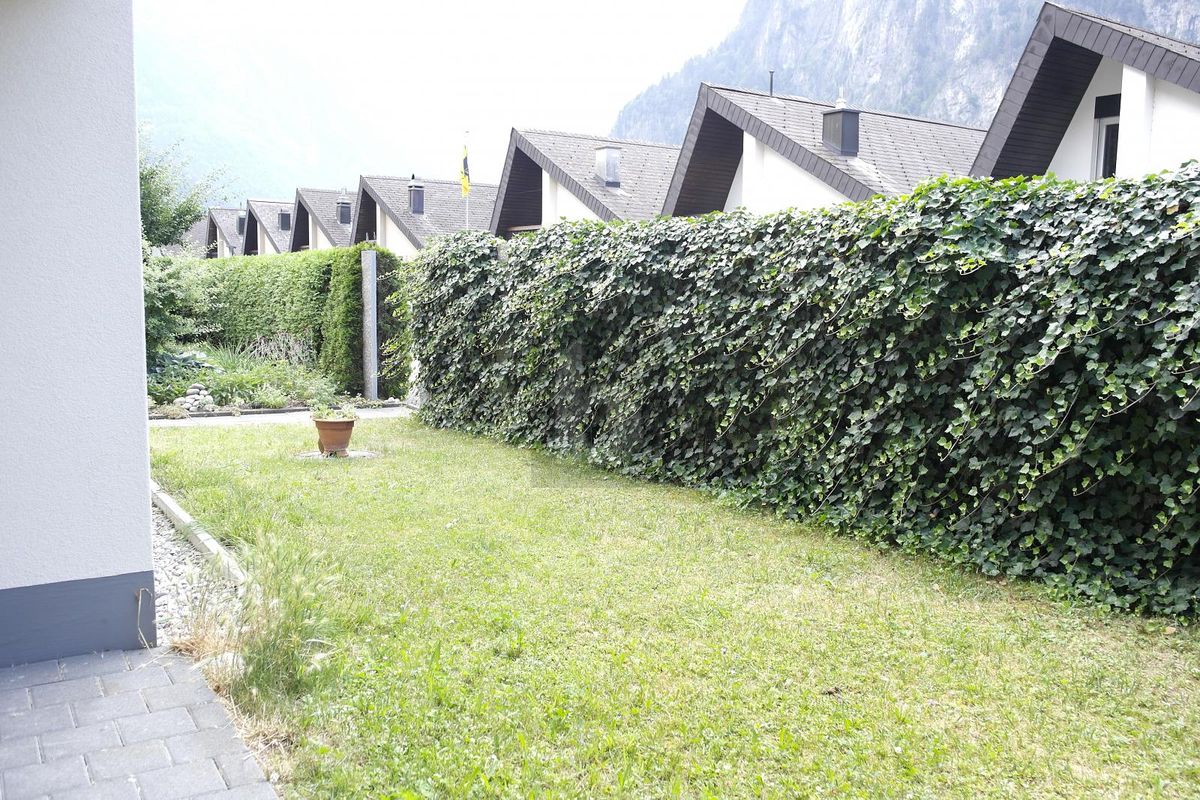 GROSSZÜGIG, LICHTDURCHFLUTET MIT GARTENSITZPLATZ - 1