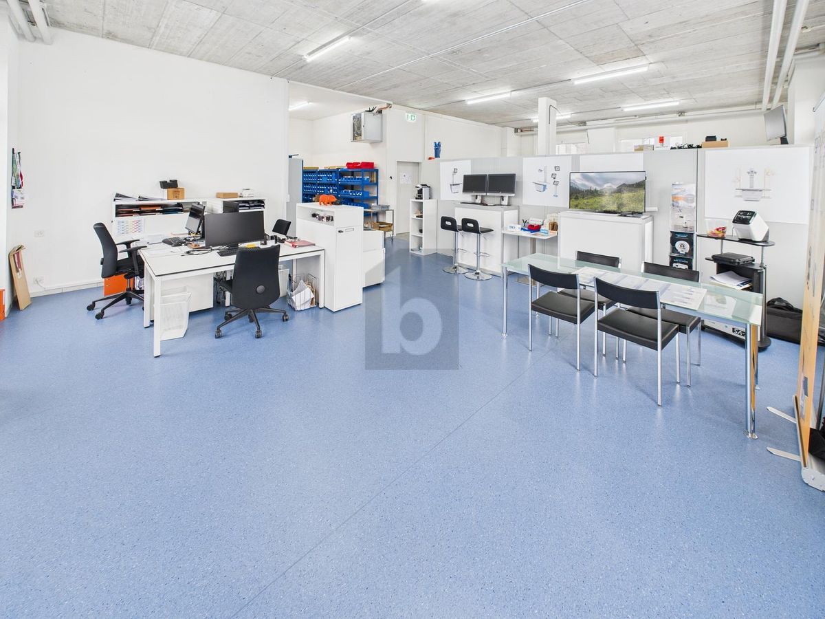 RESERVIERT (GROSSZÜGIG UND VIELSEITIG NUTZBAR) - 0