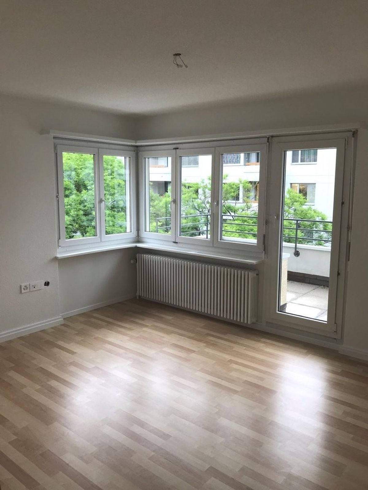 Modernes Wohnen im Herzen von Baden - 1