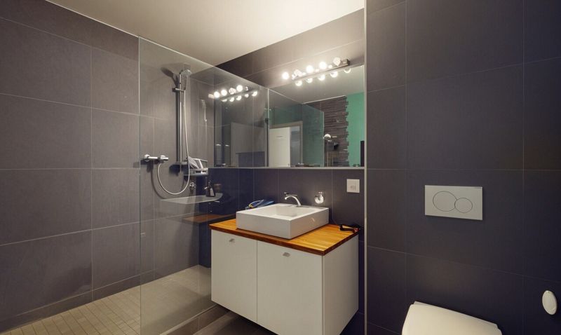 Contemporary apartment near the city center - 8