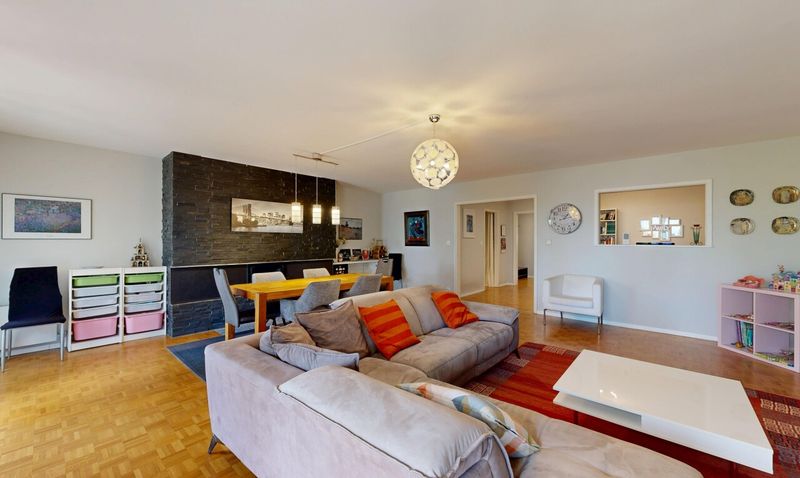 Spacious 5.5-room apartment with large balcony – Lausanne-Chailly - 10