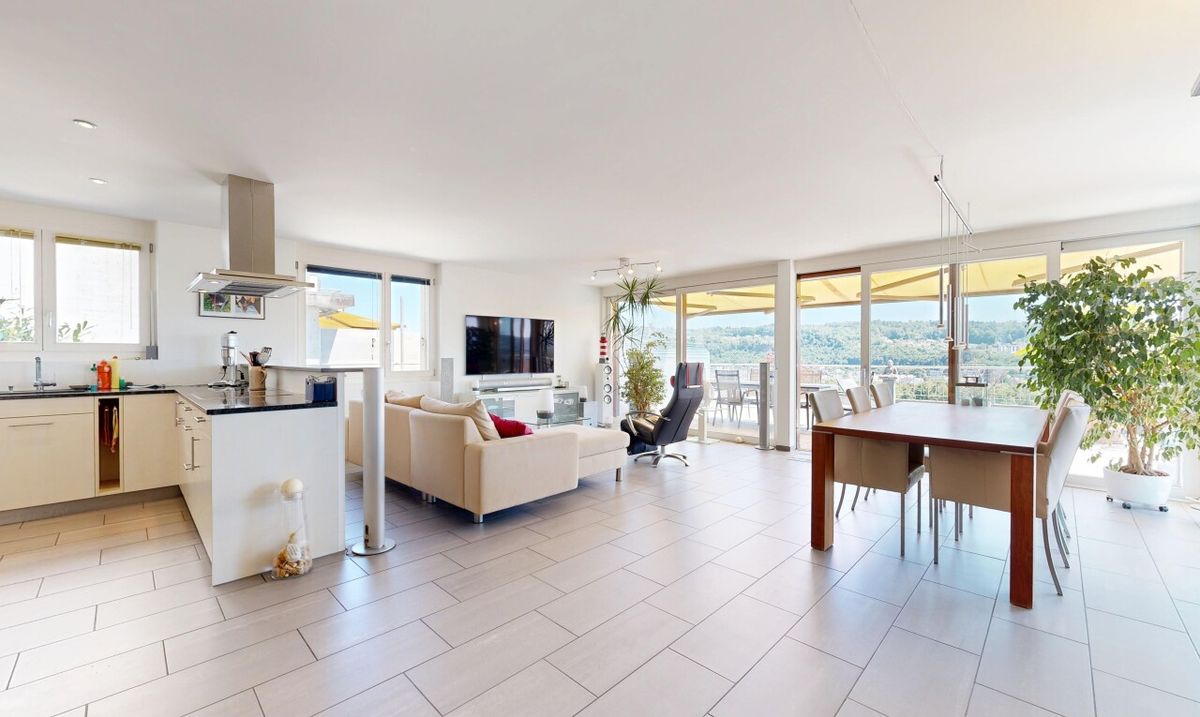 Terrassenwohnung mit Panorama und viel Wohnqualität - 3