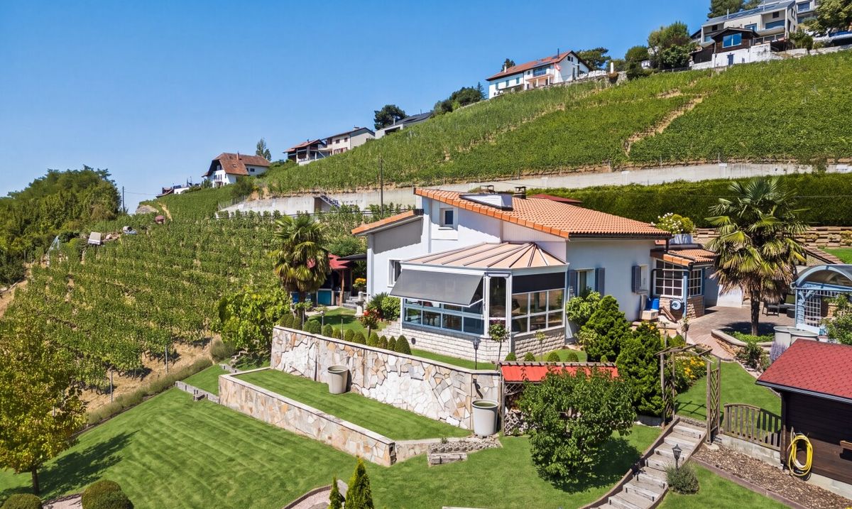 Zwischen See und Weinbergen: Eine seltene Liegenschaft in Grandvaux - 1