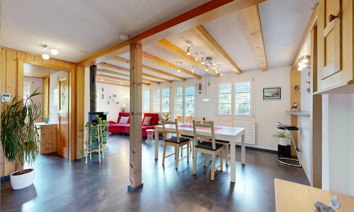Familiäres Wohnen mit Einliegerwohnung und Bergpanorama - 3