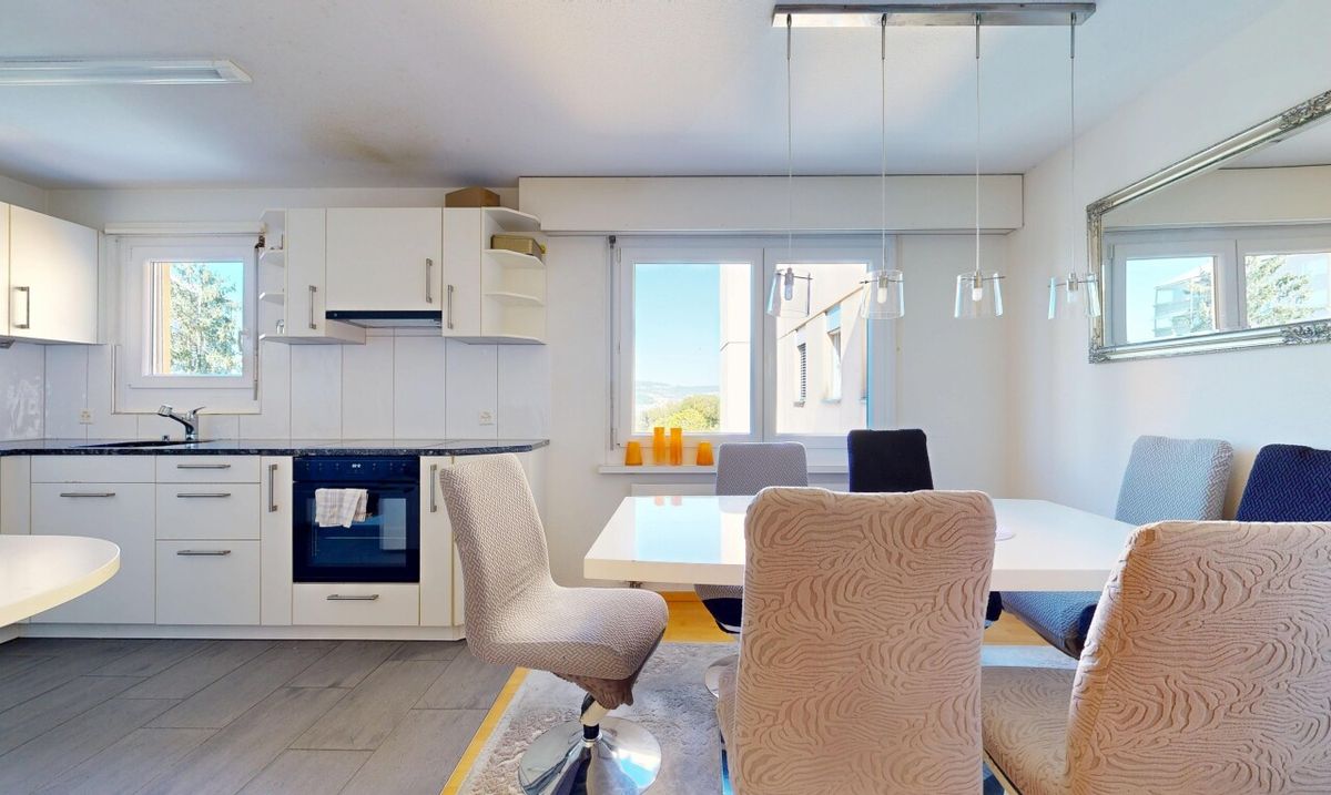 Attraktive 3.5-Zimmer-Wohnung mit teilweisem Seeblick in Horgen - 4