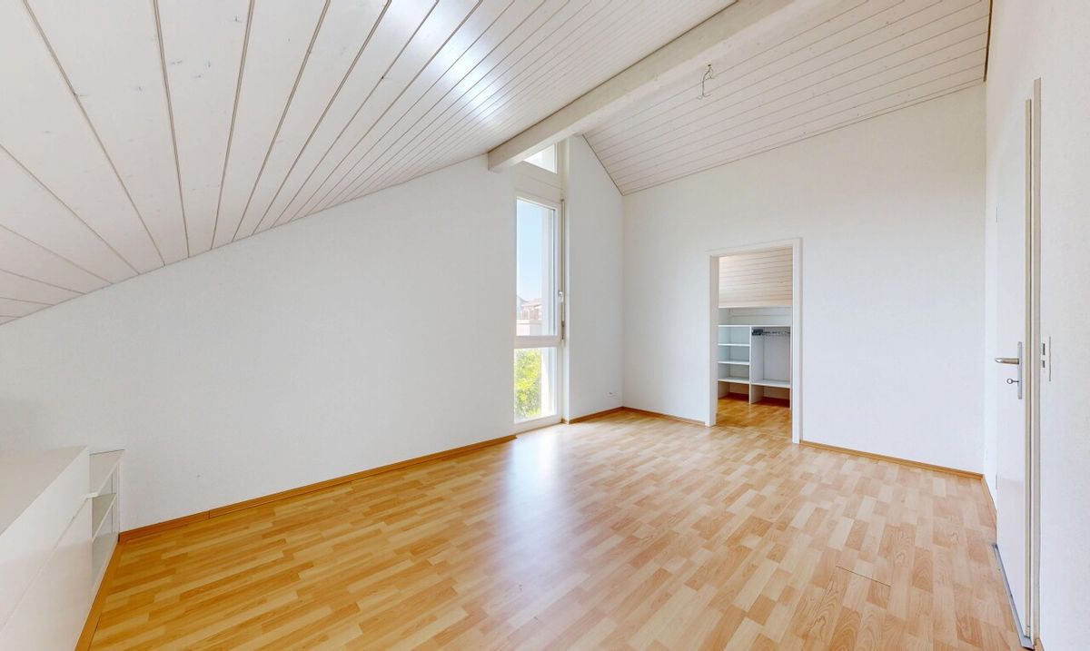 Grosszügiges 6.5Zi-Einfamilienhaus mit Garten und traumhafter Aussicht - 4