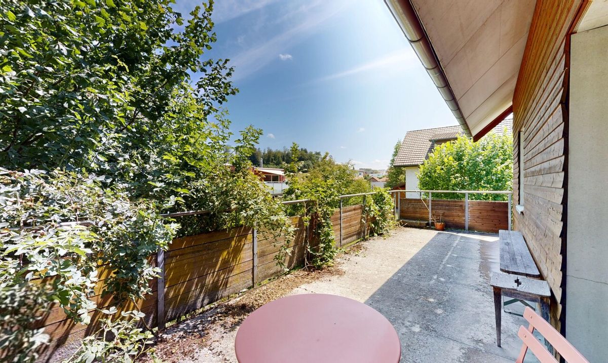 Freistehende Liegenschaft mit Platz für eigene Ideen - 3