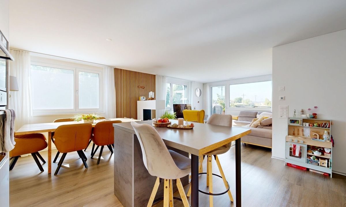 Moderne 4.5-Zimmer-Wohnung an der Bauzonengrenze - 0