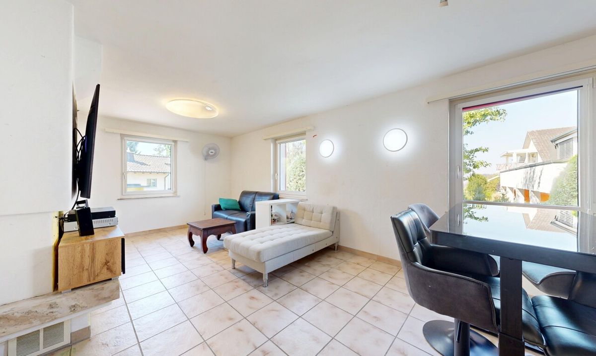 Charmantes 5.5 Zimmer Einfamilienhaus mit zusätzlichen Räumlichkeiten - 4