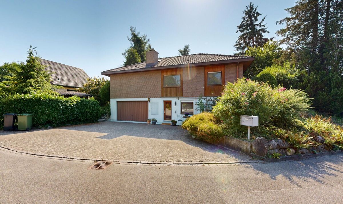 Freistehendes Einfamilienhaus auf 1'127 m² Traumgrundstück - 3