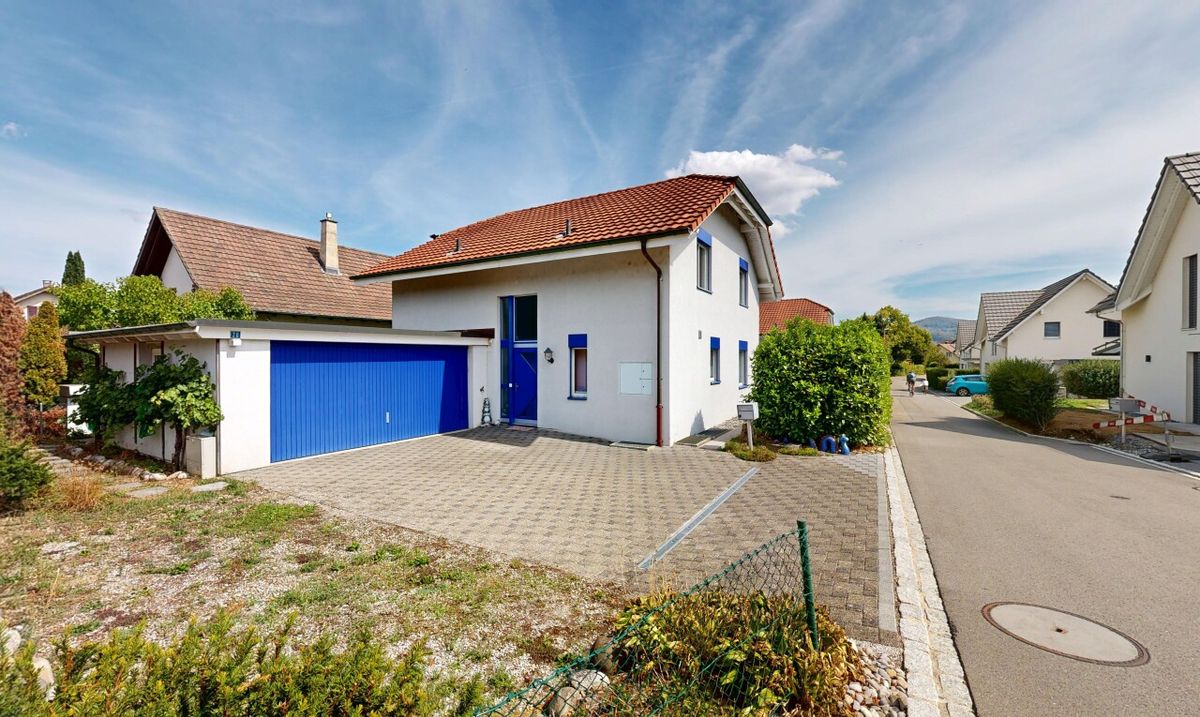 Grosszügiges Zuhause mit Garten, Garage und viel Raum - 0