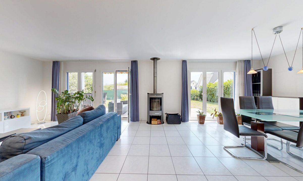 Grosszügiges Zuhause mit Garten, Garage und viel Raum - 3