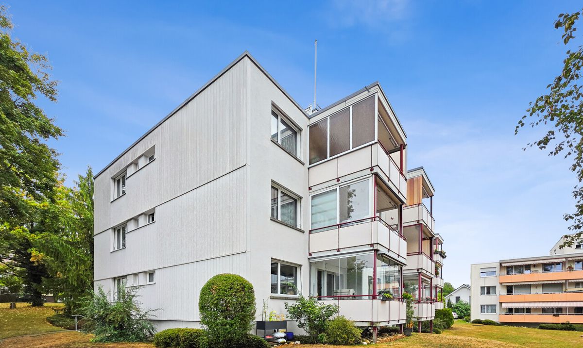 Lichtdurchflutete 4.5 Zimmer Wohnung in Bettlach - 0