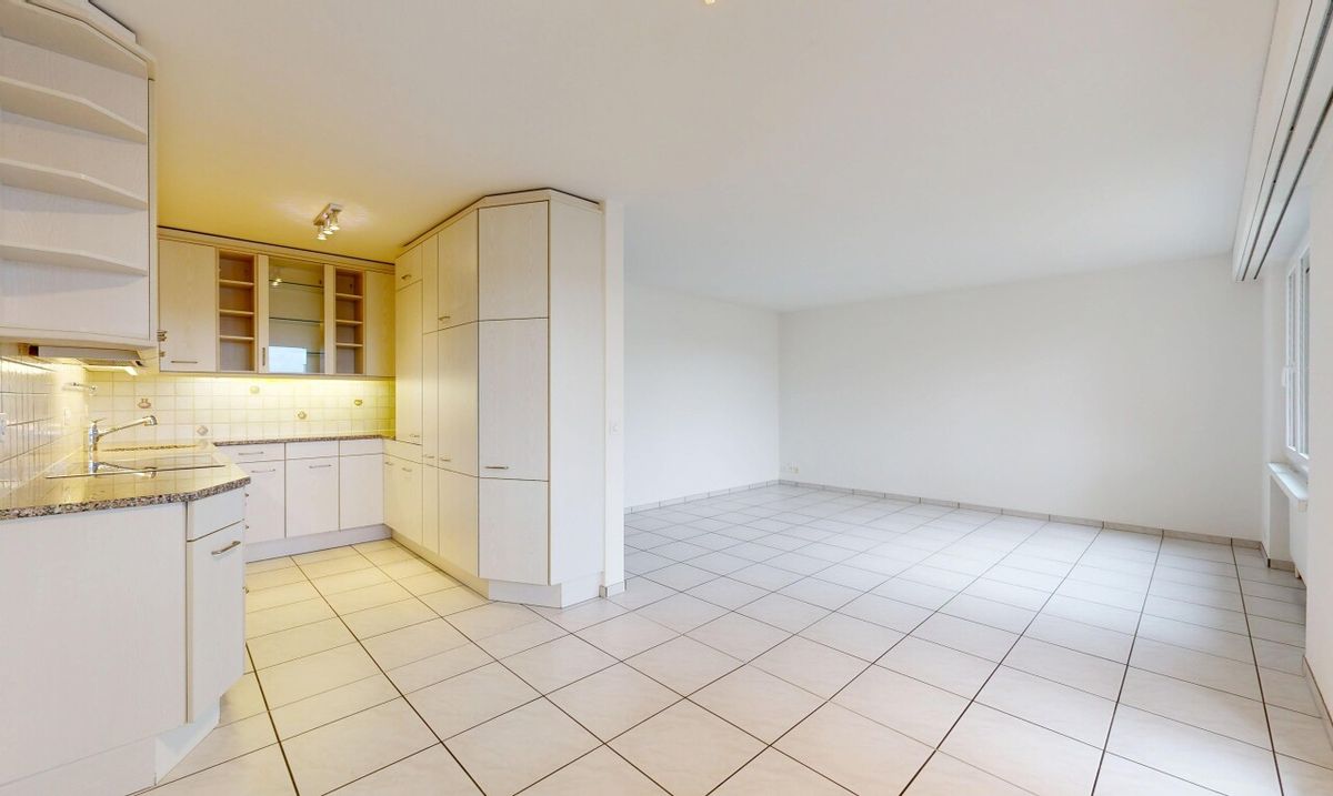 Lichtdurchflutete 4.5 Zimmer Wohnung in Bettlach - 1