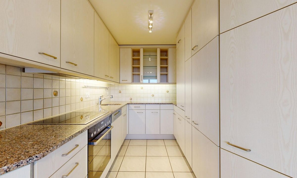 Lichtdurchflutete 4.5 Zimmer Wohnung in Bettlach - 4