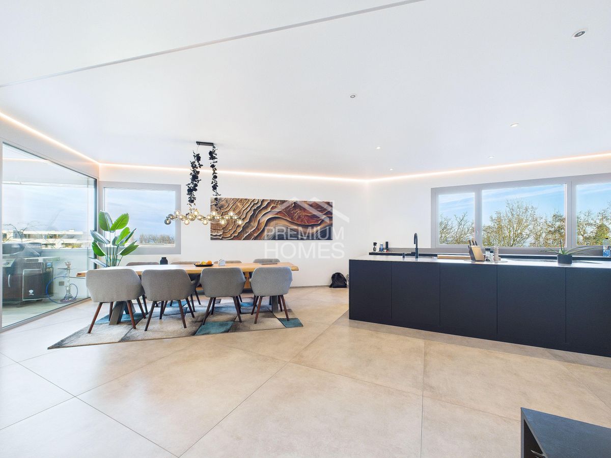 ARCHITEKTONISCHE MEISTERWOHNUNG MIT BODENSEEBLICK - 1