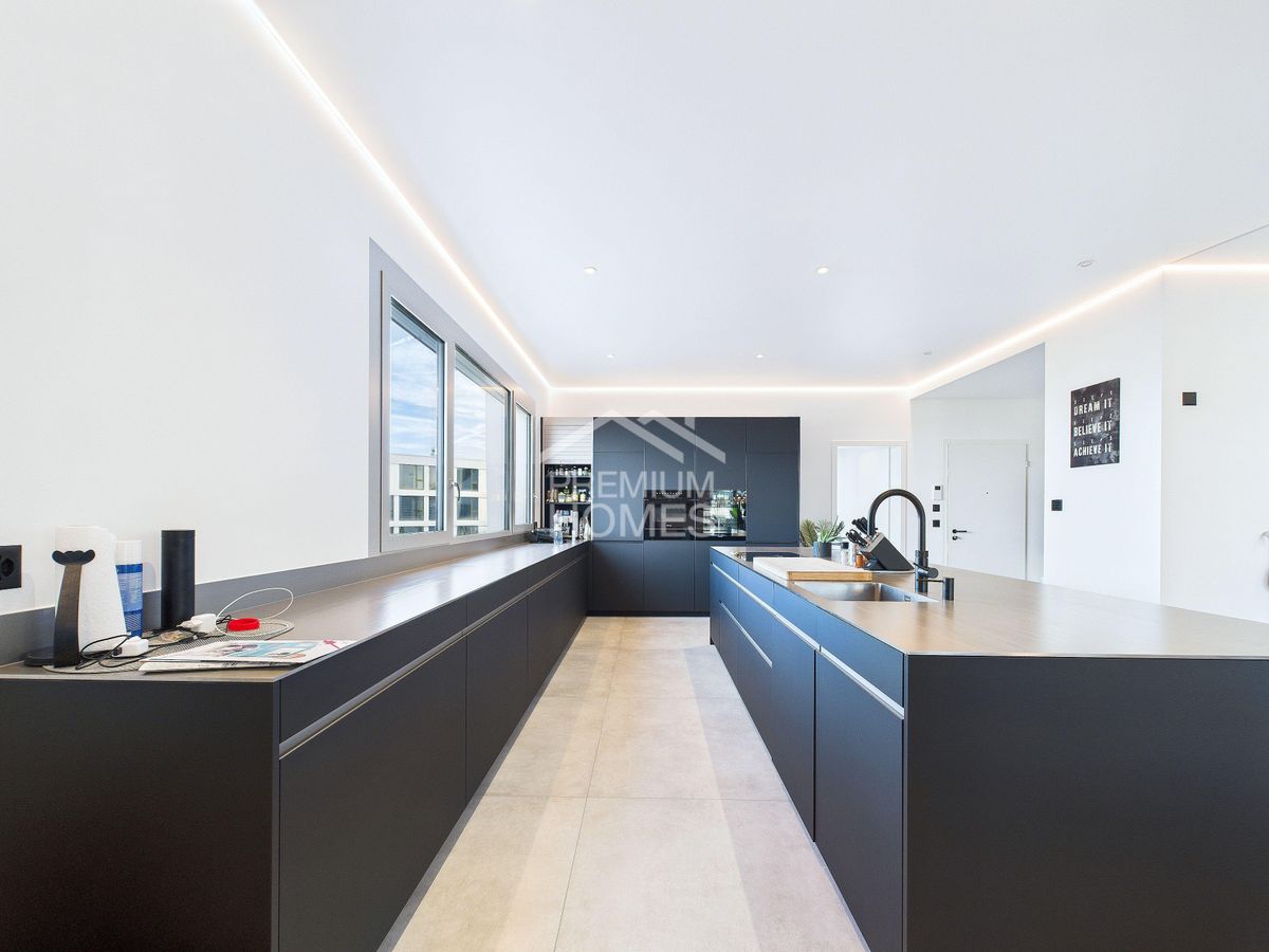 ARCHITEKTONISCHE MEISTERWOHNUNG MIT BODENSEEBLICK - 3