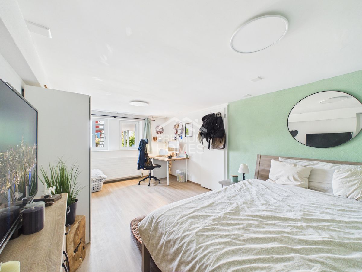 WO KINDERLACHEN ZU HAUSE IST - 12