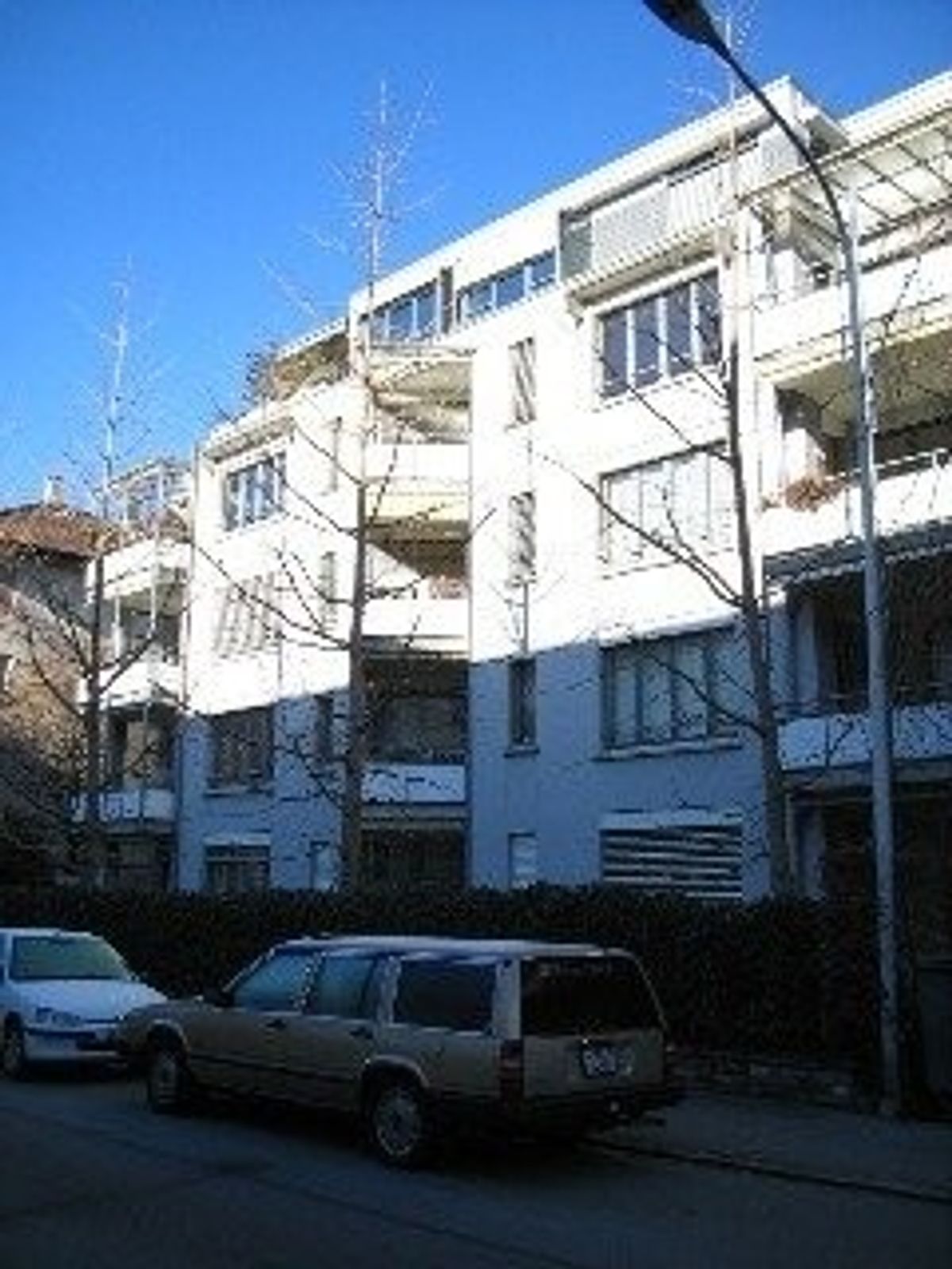 Einstellhallenplatz am Weissenbühlweg zu vermieten! - 0