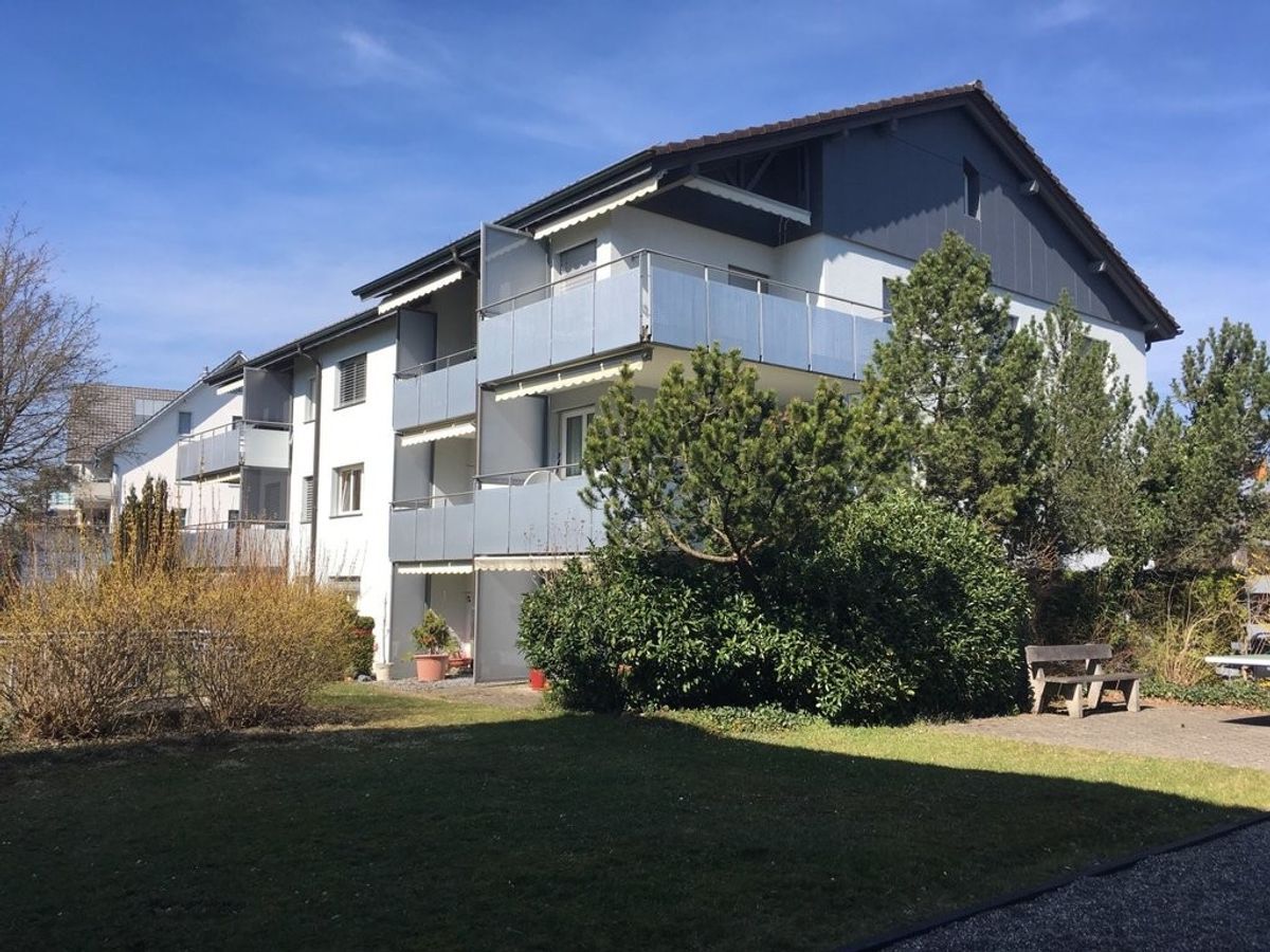 Charmante 2.5-Zimmer-Wohnung in Fehraltorf - 0