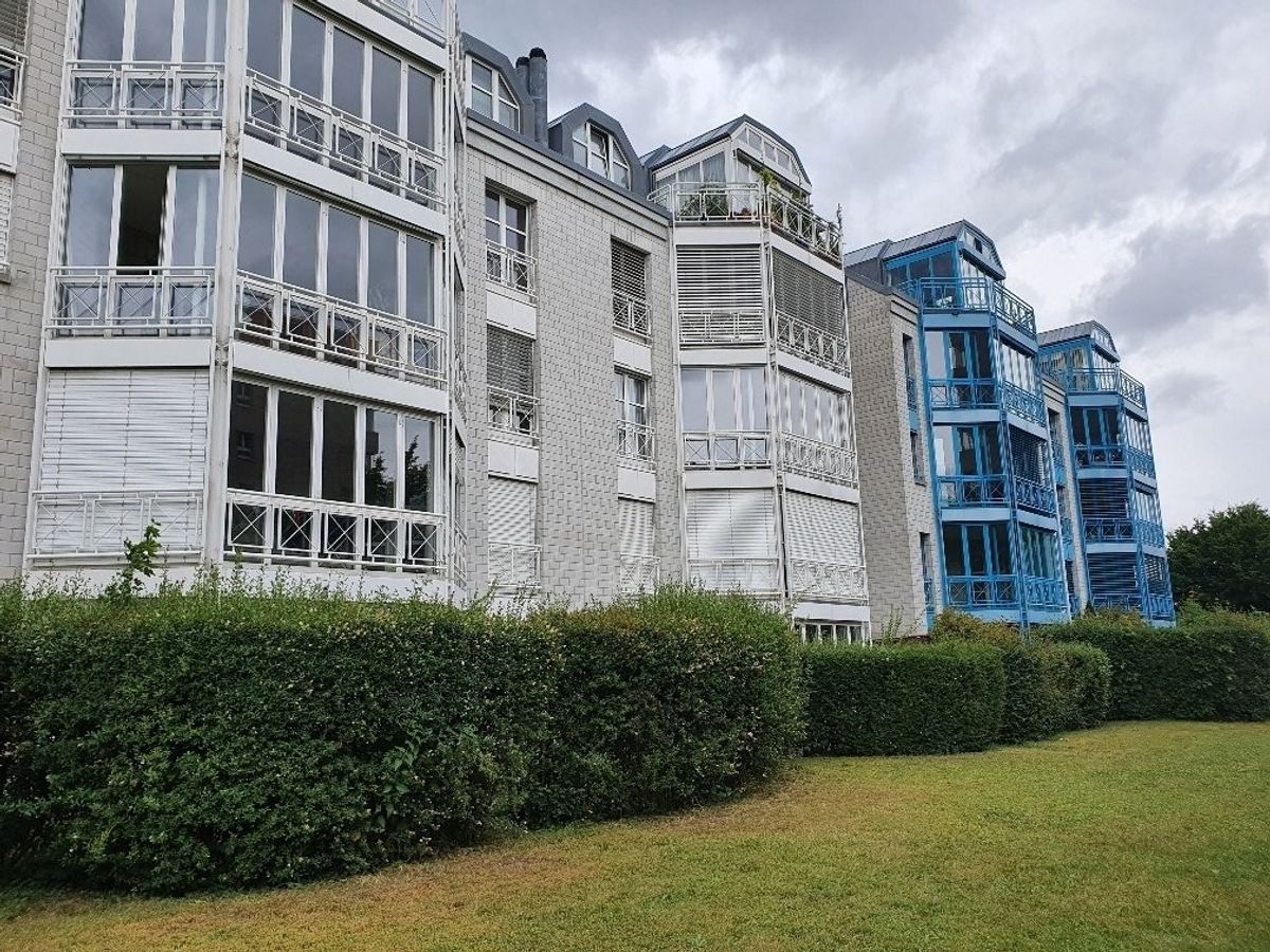 Heimelige Dachwohnung mit Wintergarten - 0