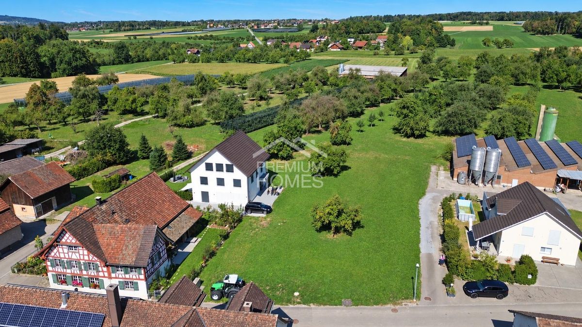 Grosszügiges Bauland für Familien, Investoren und Projektentwickler - 1