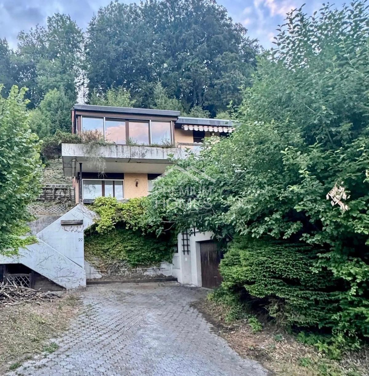 Einzigartiges Grundstück mit Weitblick, Natur und Entwicklungspotenzia - 0