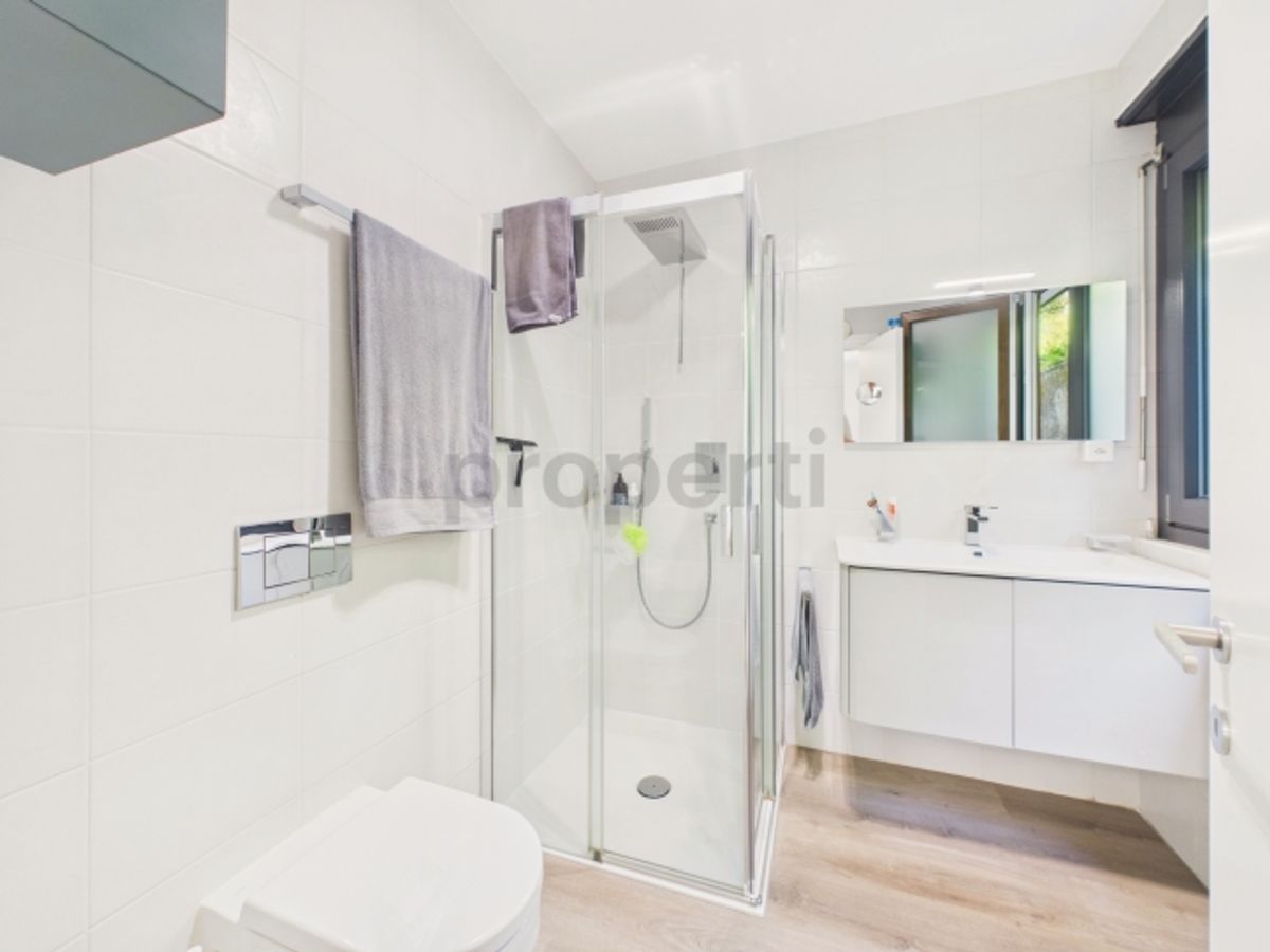 Aldesago elegante 3.5 locali ristrutturato con terrazza vista lago e piscina - 11