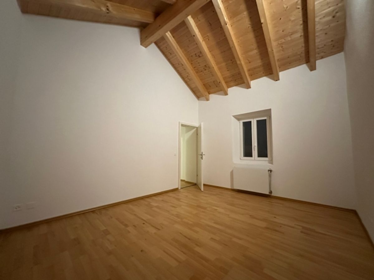 Elegante casa indipendente 5 locali con balcone ristrutturata, Riviera - 1