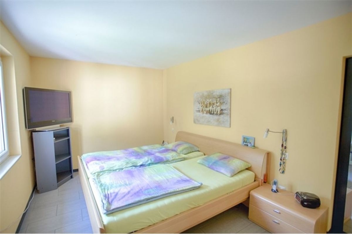 Elegante villa monofamiliare con 7 camere e piscina in zona panoramica - 6