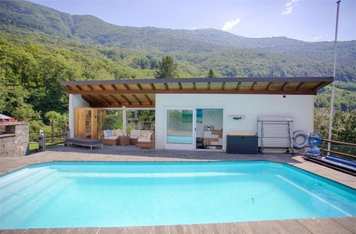 Elegante villa monofamiliare con 7 camere e piscina in zona panoramica - 3