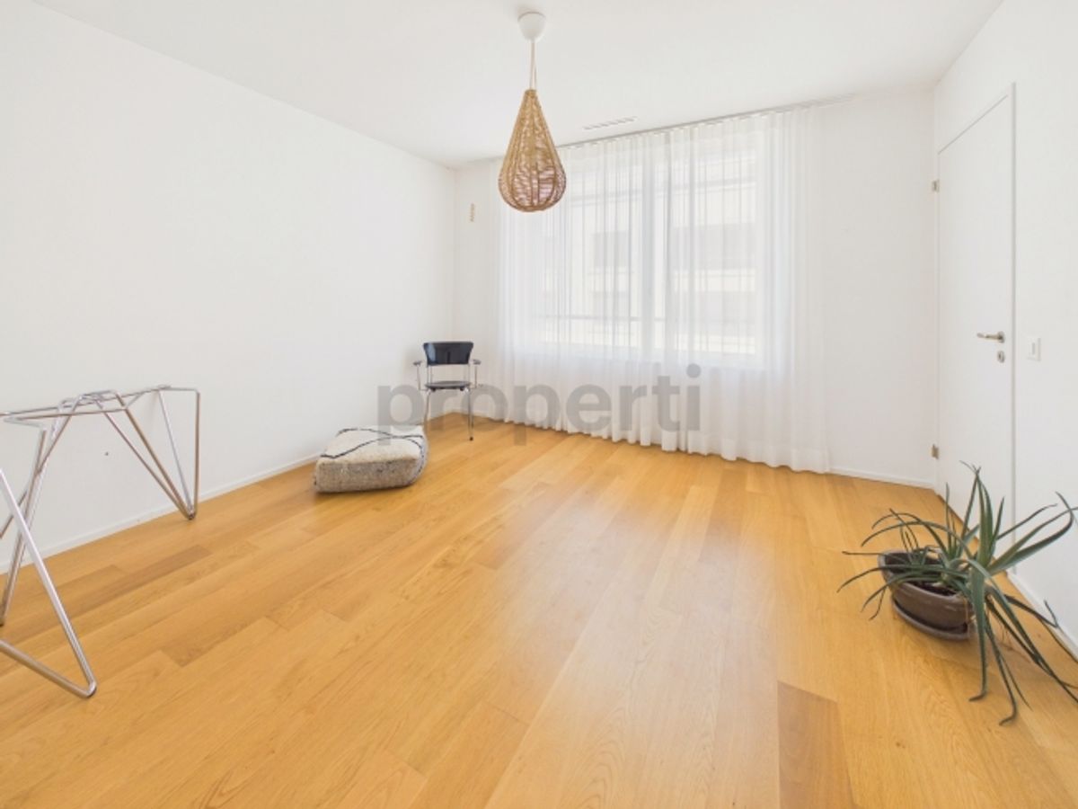 Lichtdurchflutete 4.5-Zimmer-Wohnung mit aussergewöhnlichem Raumgefühl - 6