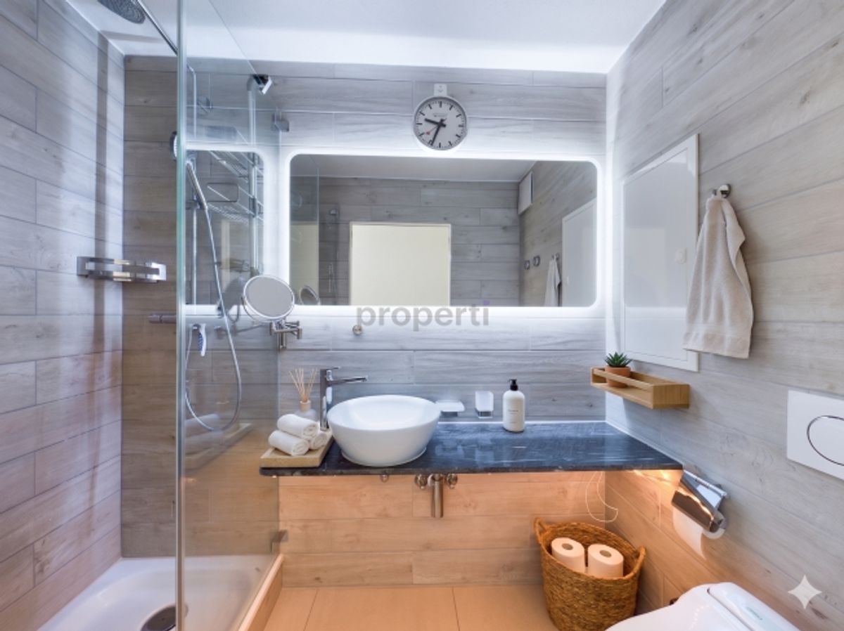 Renovierte Maisonette in schönem Quartier mit 2 Parkplätzen - 6