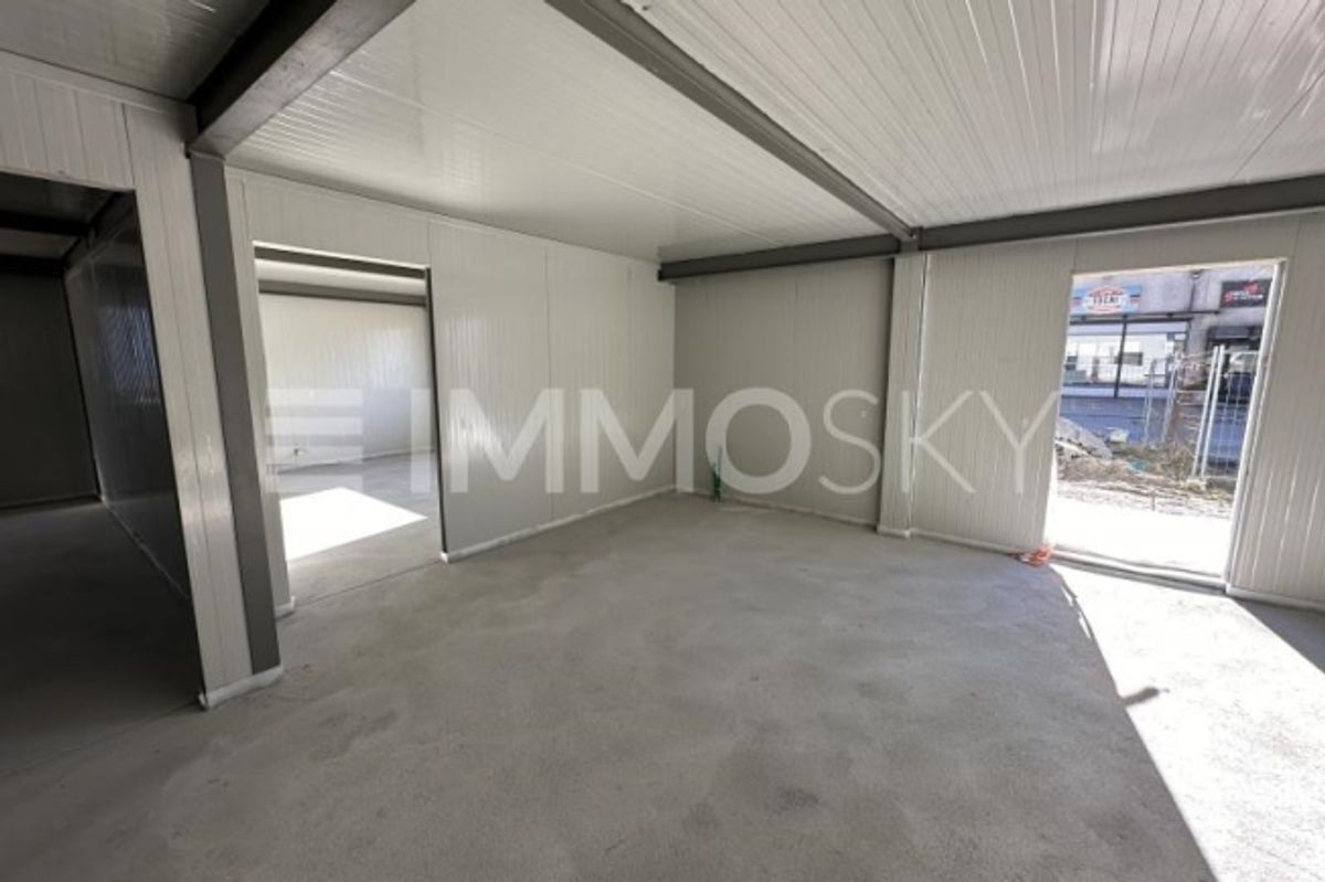 Neu errichteter multifunktionaler Raum – Riazzino - 0