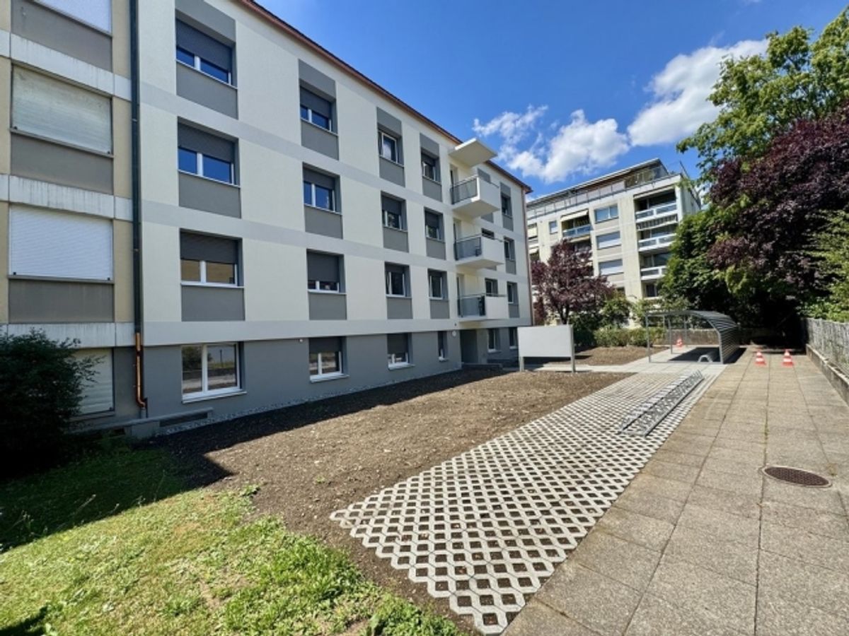 NEU - MODERN MIT GROSSZÜGIGEM BALKON - 1