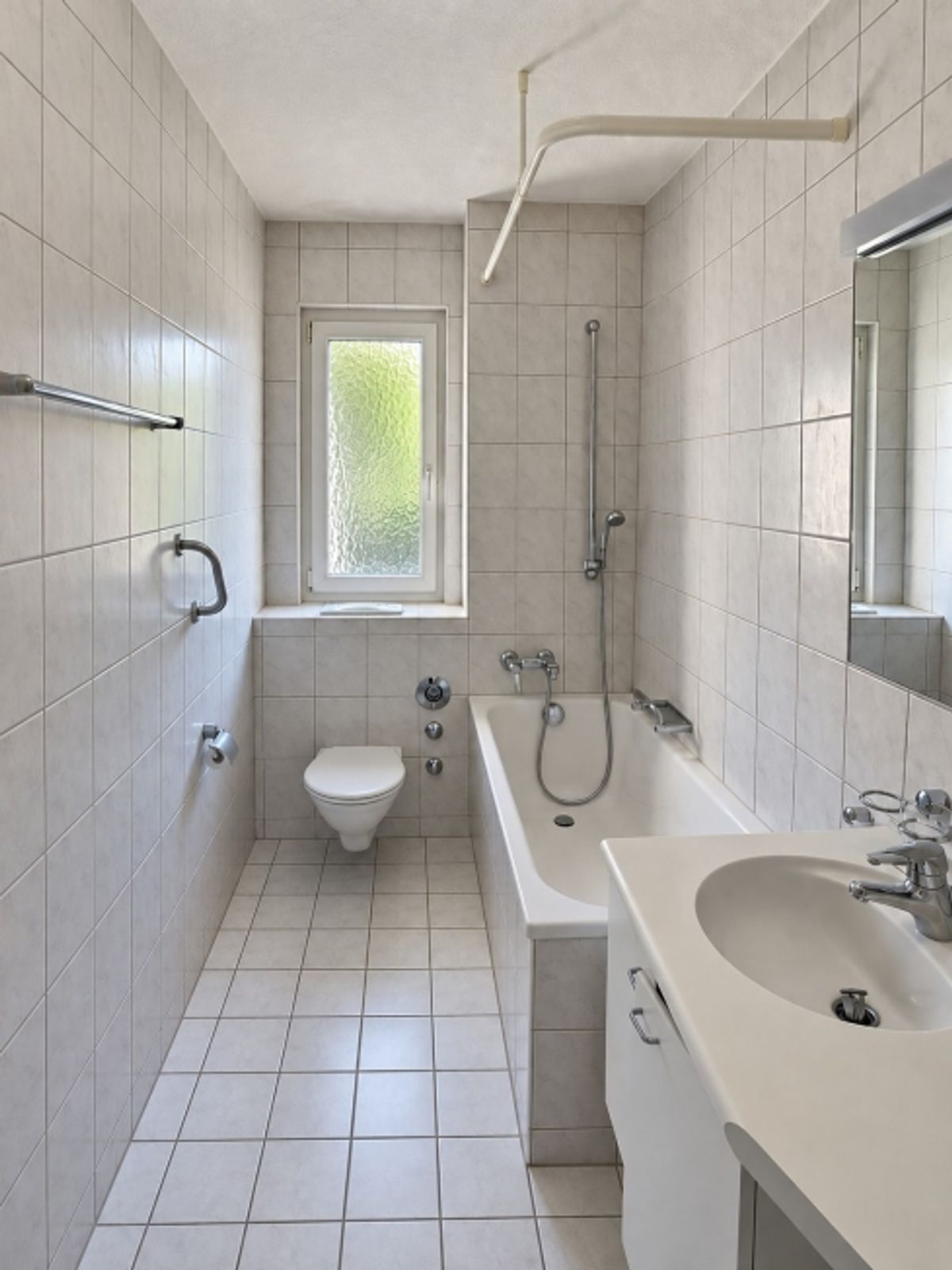 Zentrale 3-Zimmer-Wohnung in Zürich-Höngg (BEFRISTET)  stadtnah und naturnah wohnen - 2