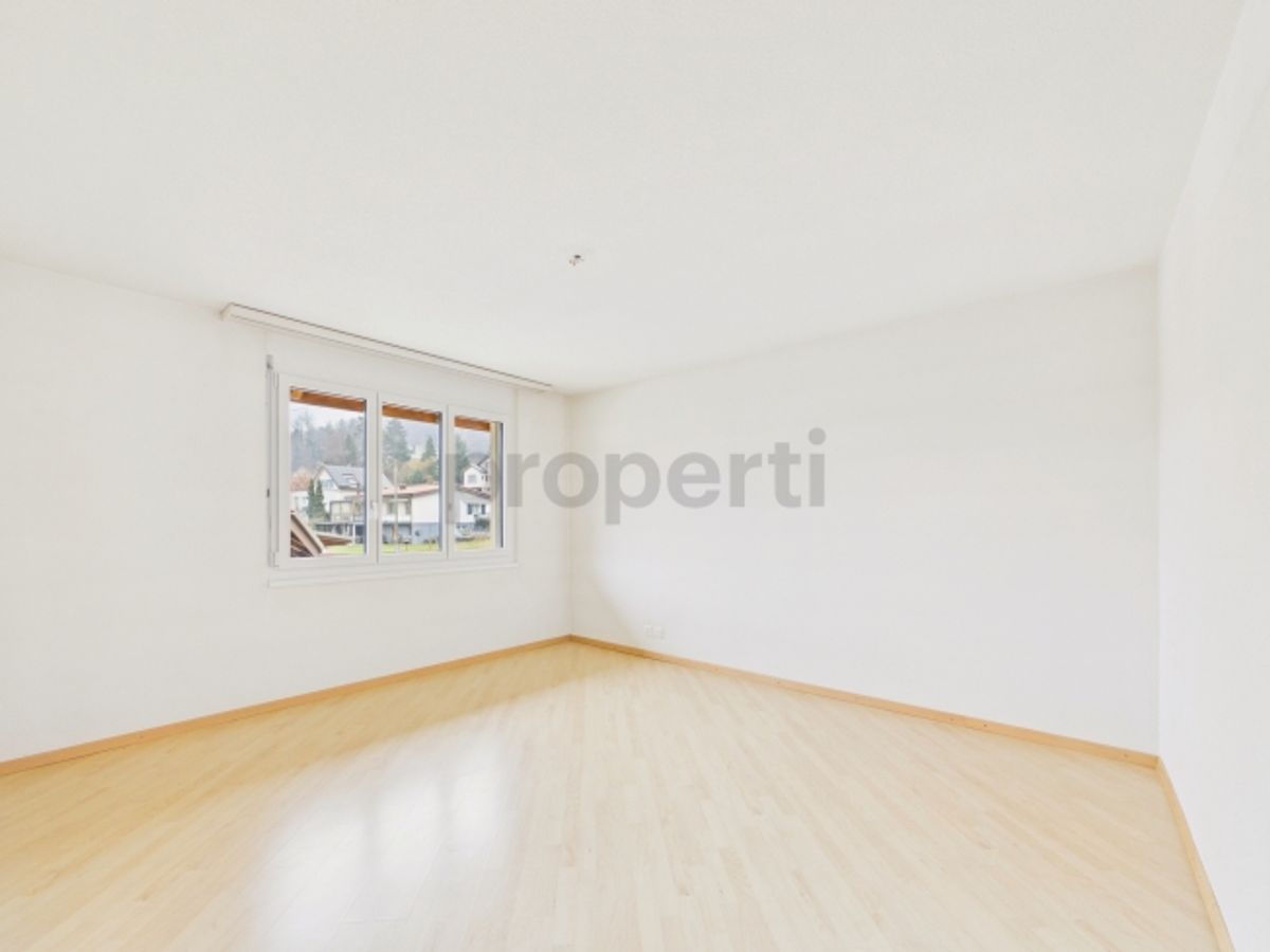 Moderne und helle 4.5-Zimmer-Maisonette, in Teufenthal - 5