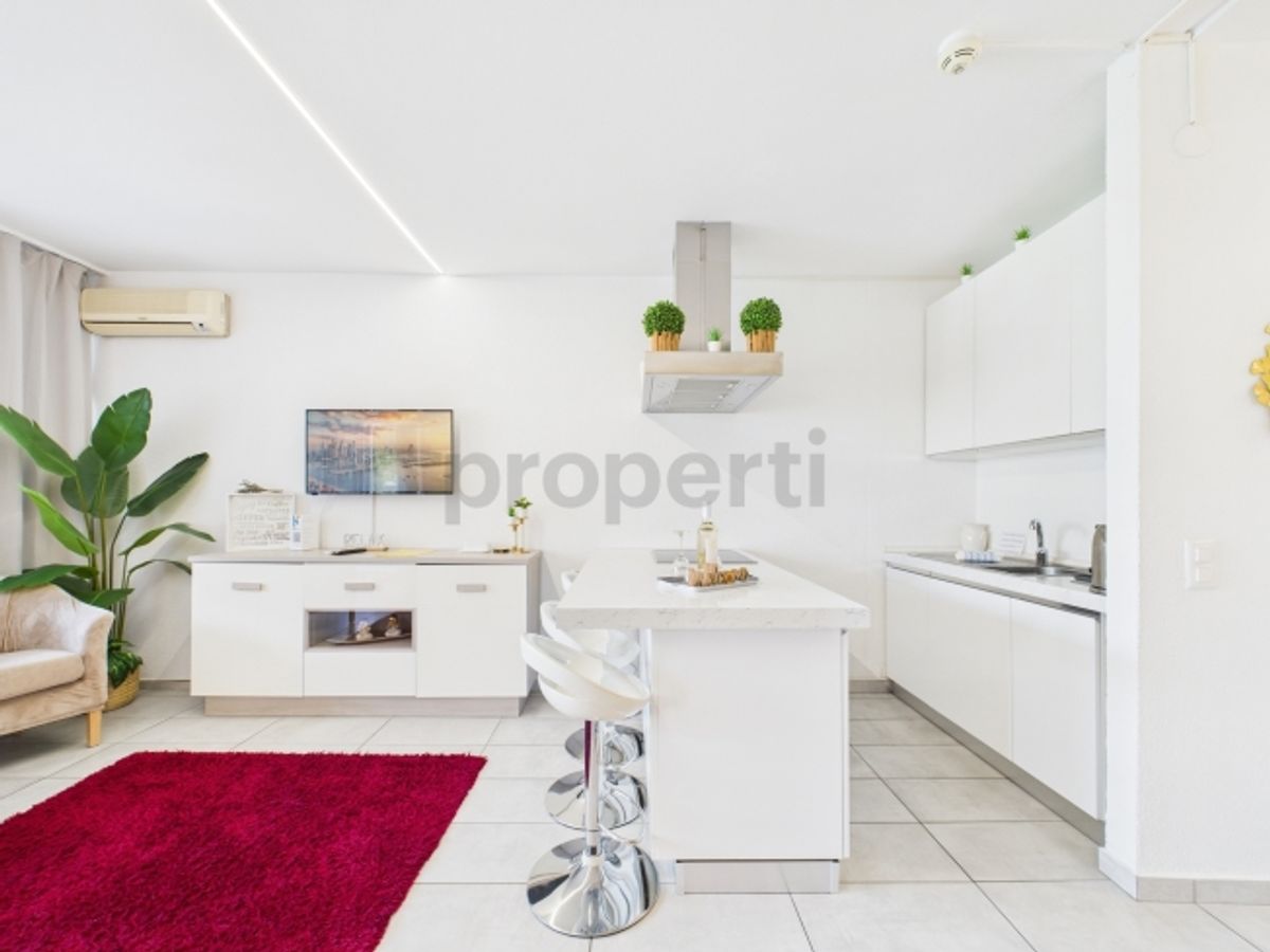 Appartamento 2.5 locali con vista lago e piscina condominiale  ideale come residenza primaria, secondaria o investimento per affitti brevi - 1