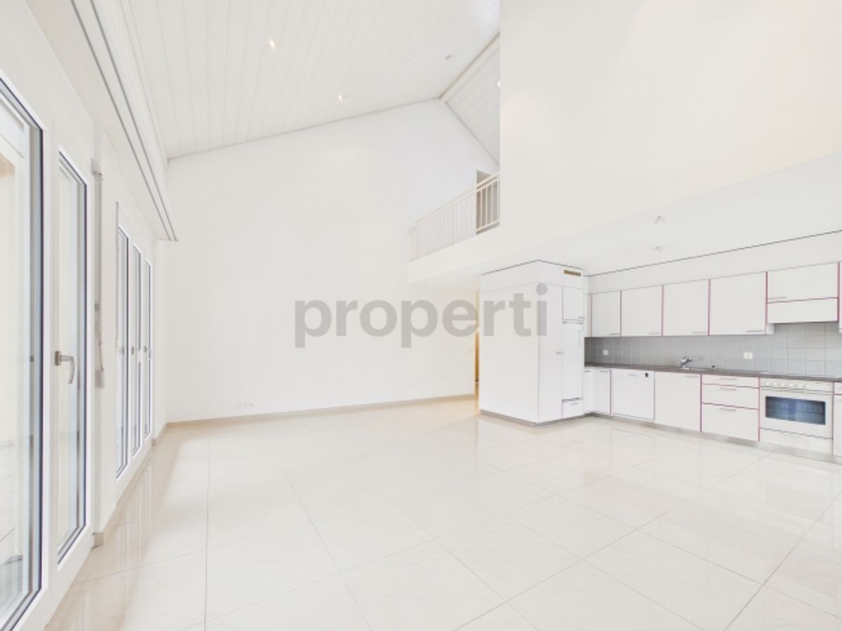 Moderne und helle 4.5-Zimmer-Maisonette, in Teufenthal - 3