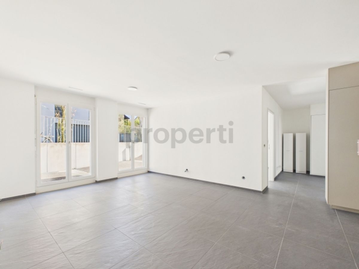 Neu renovierte 5.5-Zimmer-Eigentumswohnung mit Lift, Opfikon - 0