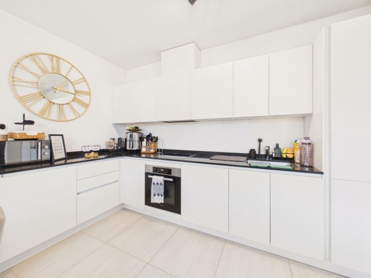 Moderna 2.5 locali attic-flat con ampio balcone, Agno - 4