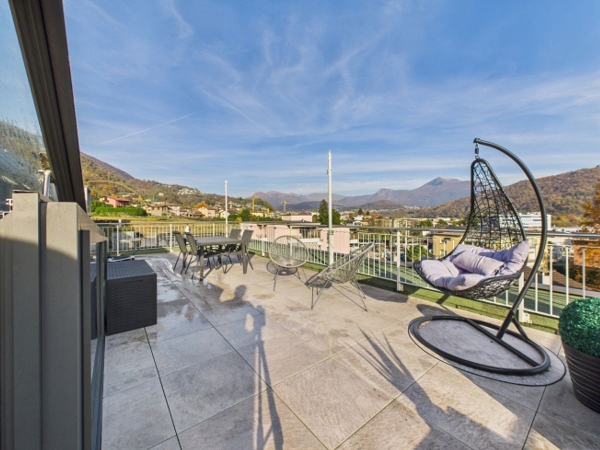 Moderna 2.5 locali attic-flat con ampio balcone, Agno - 7