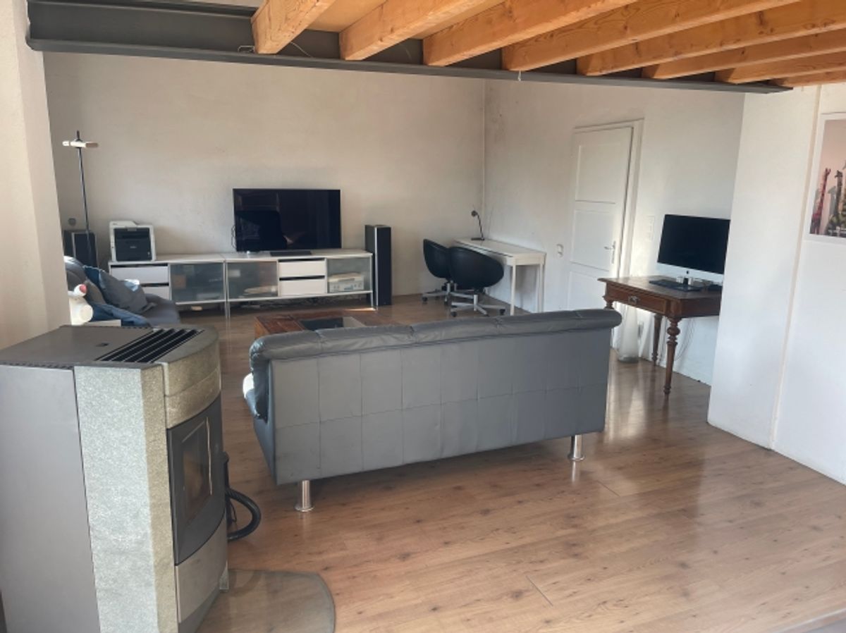 Elegante casa indipendente di 6 locali con balcone a Mendrisio - 1
