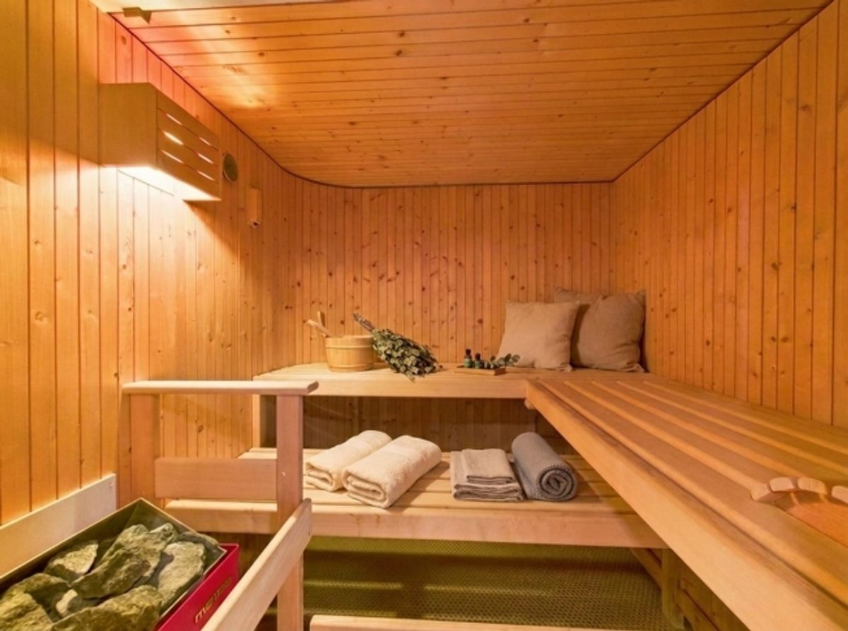 Grosszügiges 6.5-Zimmer-Einfamilienhaus mit Pool & Garage, Binningen - 11