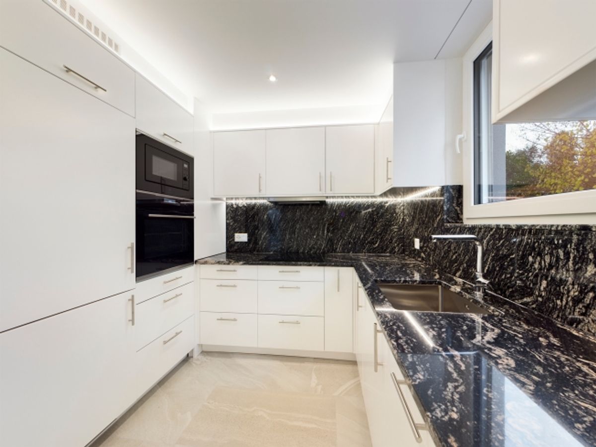 Moderne 4.5-Zimmer-Wohnung in Ottenbach mit Smarthome-Funktion - 1