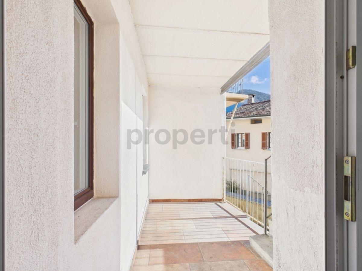 Elegante casa indipendente 1 locale con ampio balcone, Breggia - 8